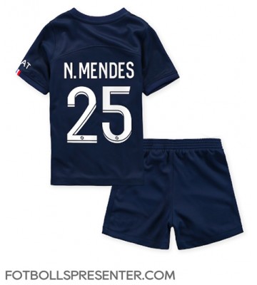 Paris Saint-Germain Nuno Mendes #25 Hemmatröja Barn 2022-23 Kortärmad (+ korta byxor)
